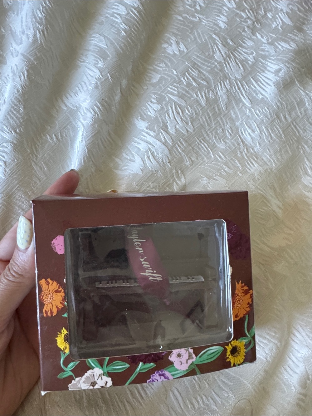 Taylor Swift Piano Ornament